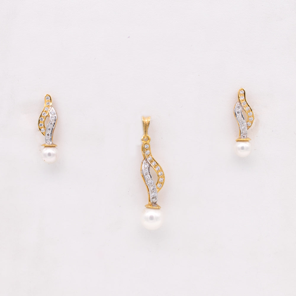 Two Tone Pearl and Zircon Locket Set